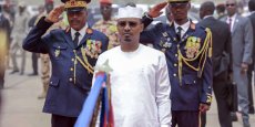 Tchad : Mahamat Idriss Déby investi président, comme son père avant lui