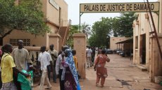 Le Mali place sous mandat de dépôt dix des cadres de l'opposition arrêtés