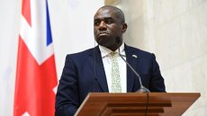 En déplacement en Afrique, le chef de la diplomatie britannique souhaite une «approche nouvelle»