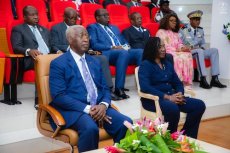 Raymond Ndong Sima préside la la cérémonie d'inauguration de l'hémicycle du ministère de la Fonction publique